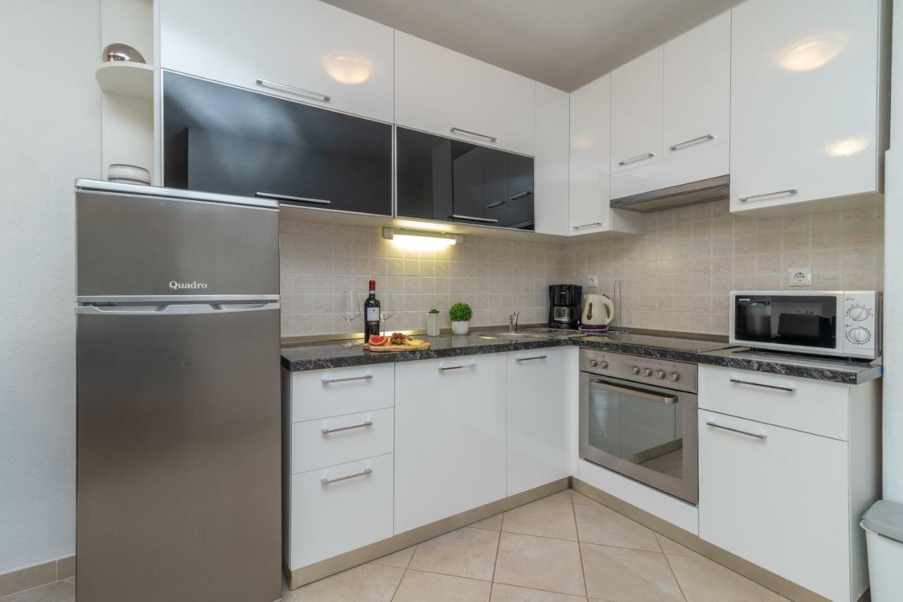 Apartments Villa Jelena 希杰·弗朗吉卡 外观 照片