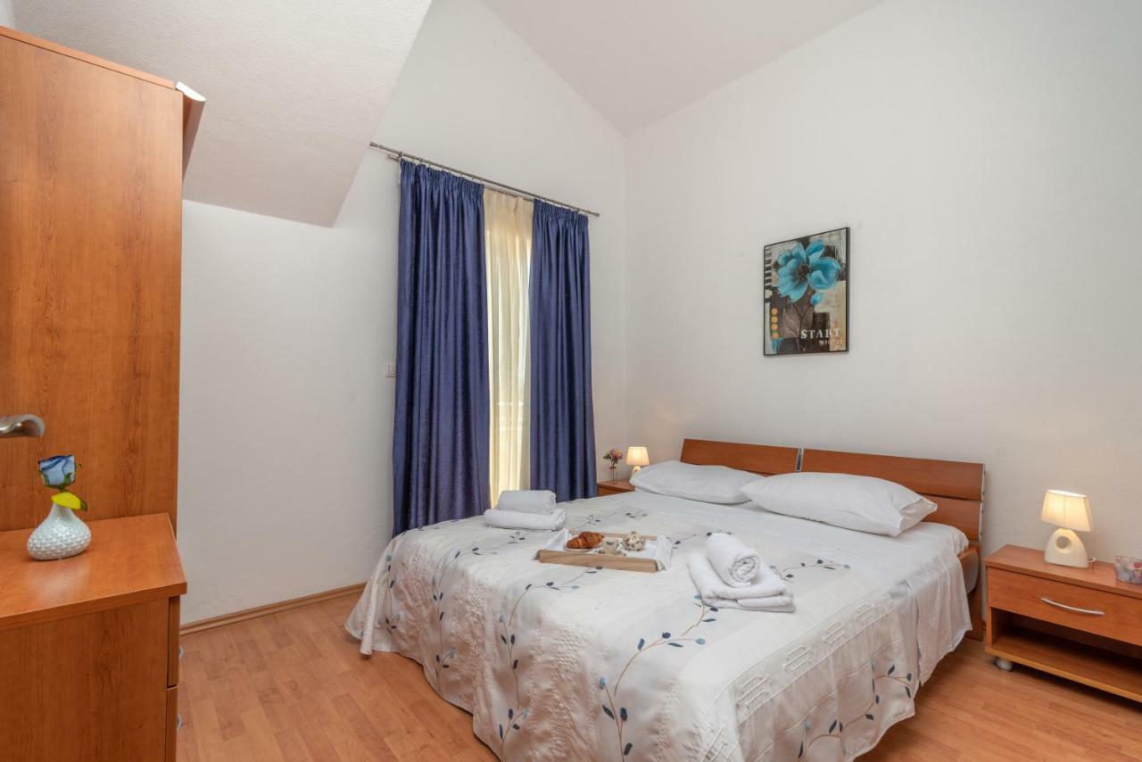 Apartments Villa Jelena 希杰·弗朗吉卡 外观 照片