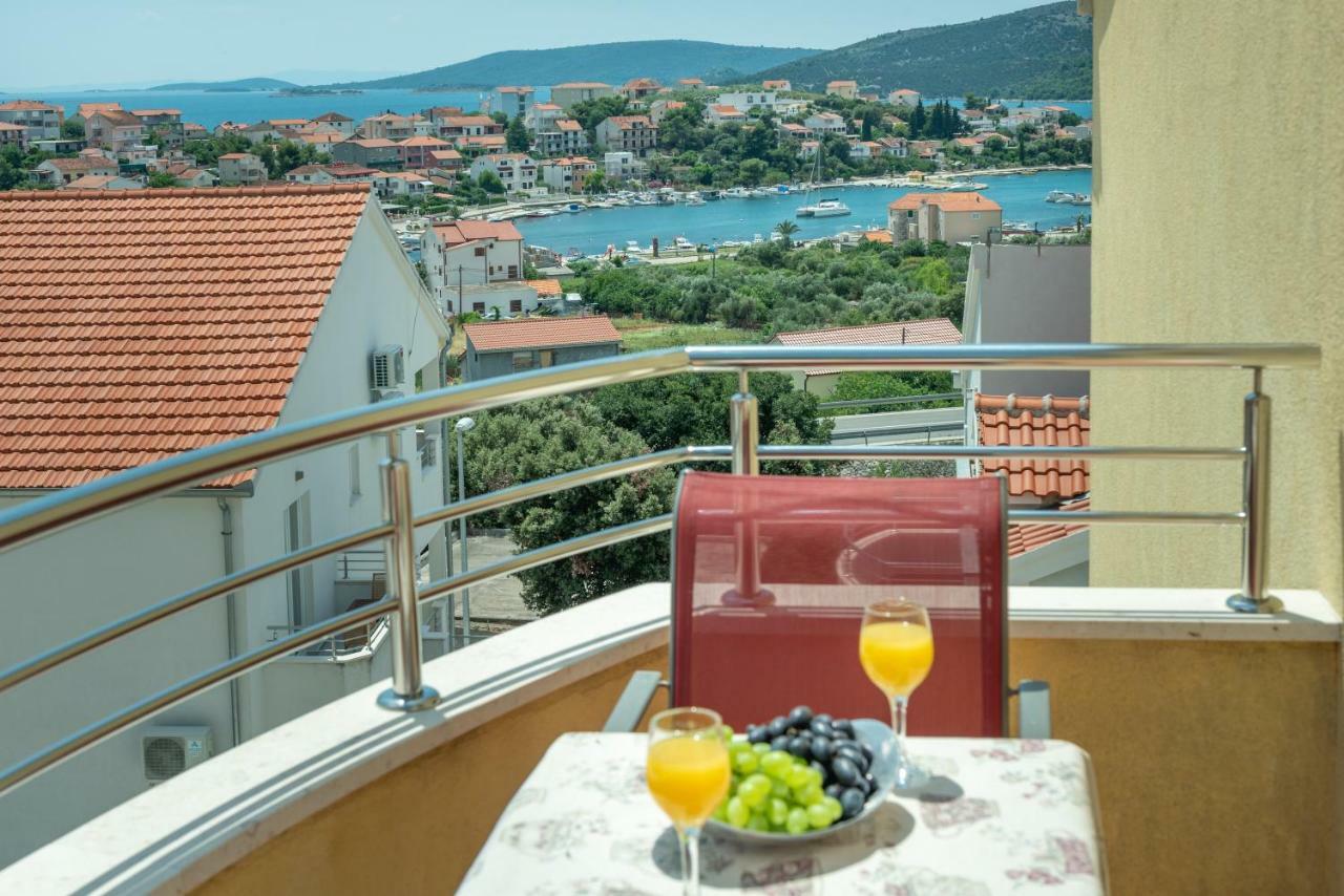 Apartments Villa Jelena 希杰·弗朗吉卡 外观 照片