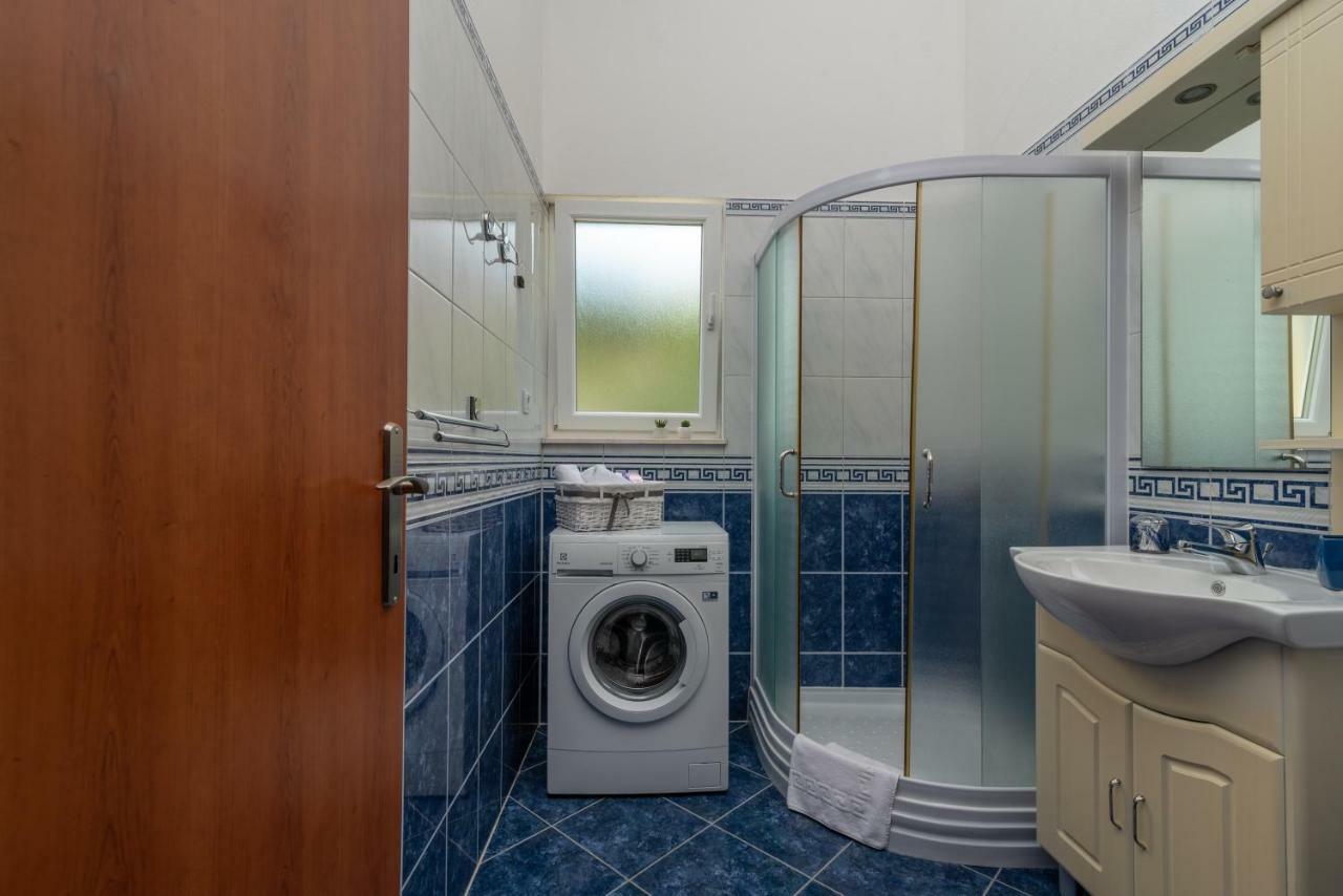 Apartments Villa Jelena 希杰·弗朗吉卡 外观 照片